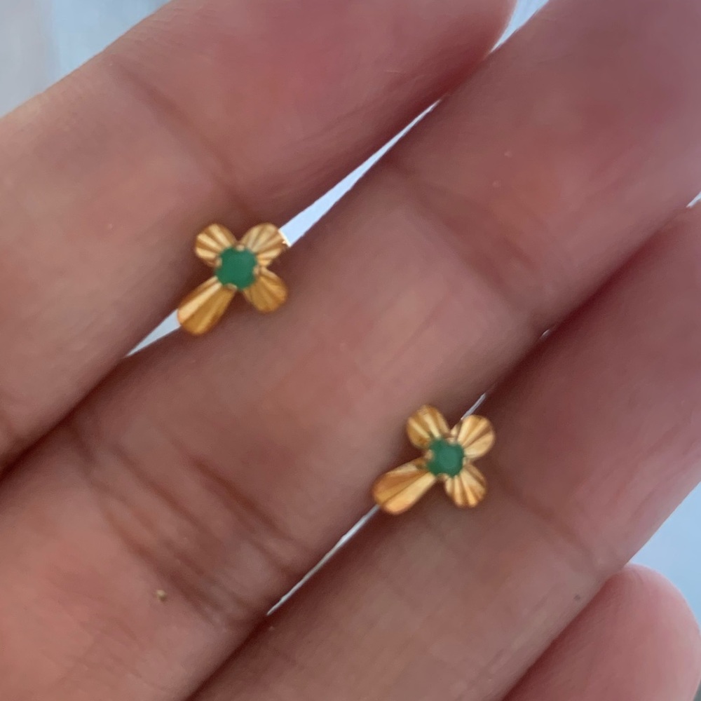 18kt Gold Cross Earrings - Screw Backs